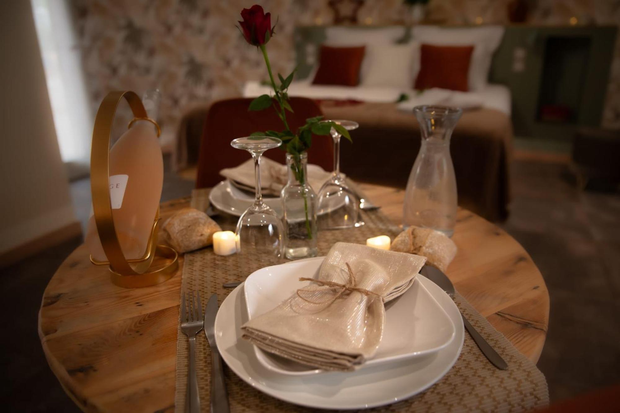 Le Mas Aux Amoureux , Suite Romantique Et Spa Le Barcarès Eksteriør billede
